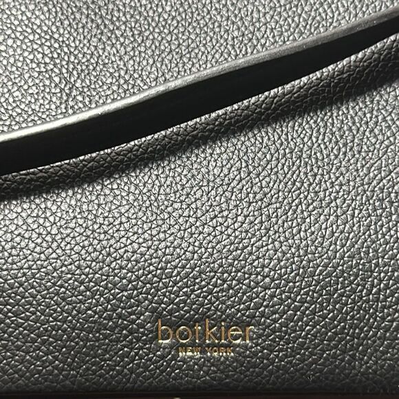 Botkier Chelsea Pebbled Leather Crossbody Bag With Gold Hardware. - Picture 7 of 12
